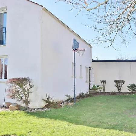 Maison Rare 3 Etoiles A Jardin & Parking Nyaraló