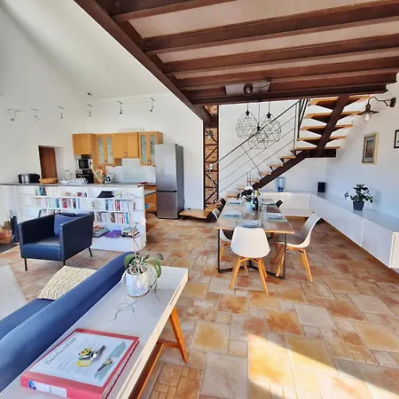 Maison Rare 3 Etoiles A Jardin & Parking *