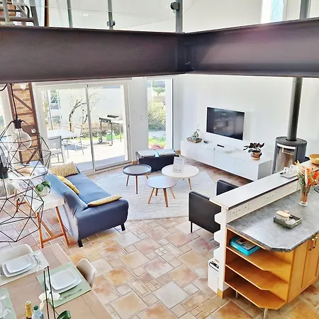 Maison Rare 3 étoiles à Jardin&parking Couëron