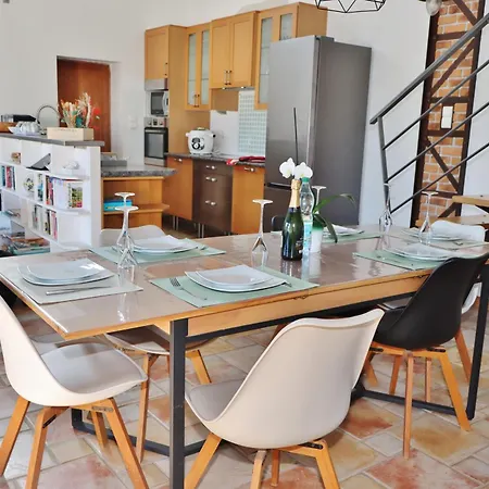 Nyaraló Maison Rare 3 Etoiles A Jardin & Parking Couëron